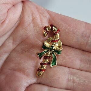 **Last Chance!! Final Sale** AVON Candy Cane Lapel Pin Red Stripes Green Ribbon